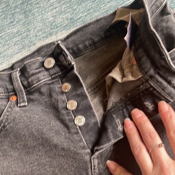 Levis Women's Black Denim Wegie Shorts - Picture 9 of 12